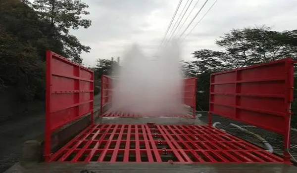 車輛洗輪機是根據施工車輛的要求設計的
